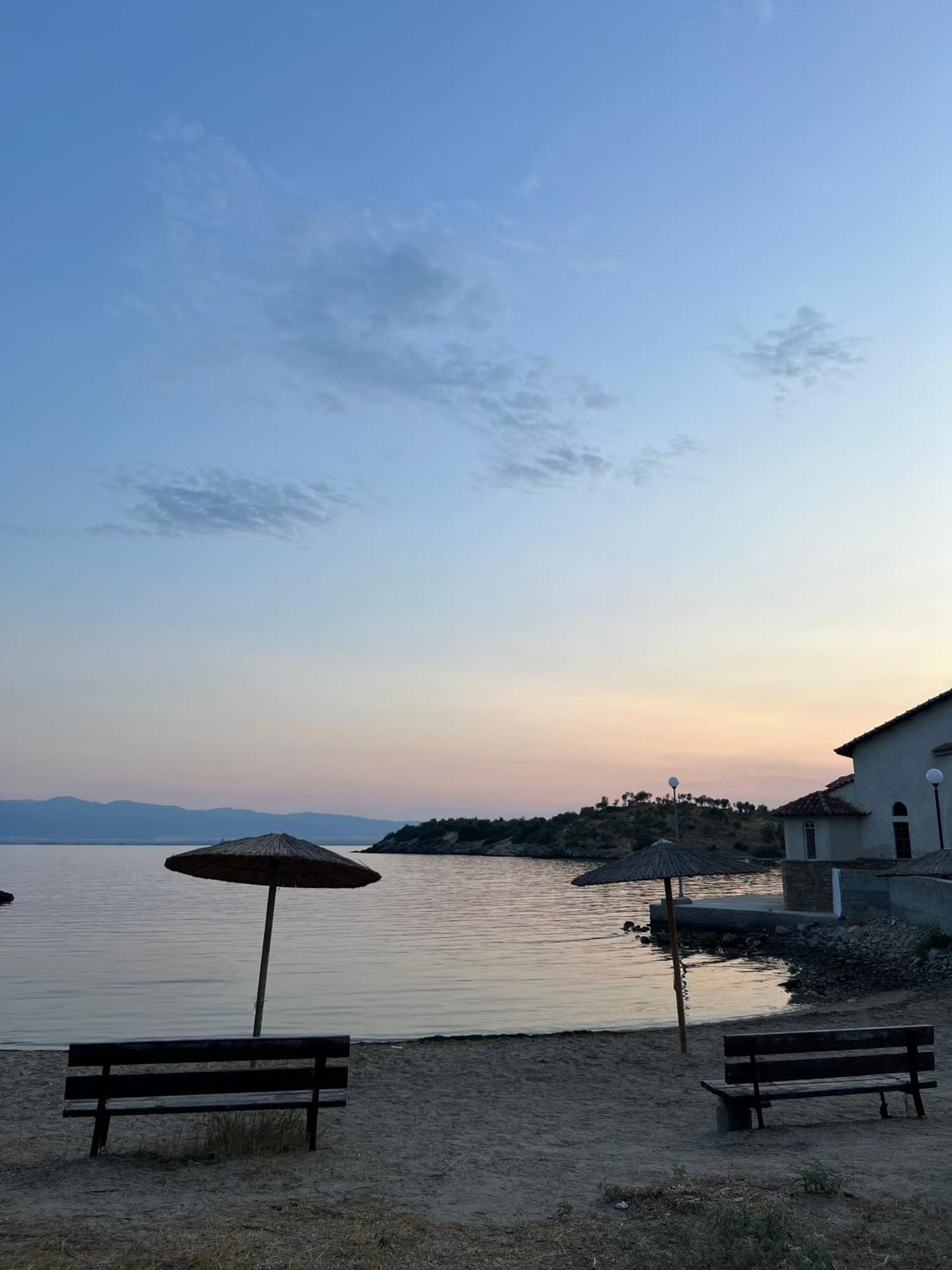 Aiolos Seaside Apartment Marathos  외부 사진