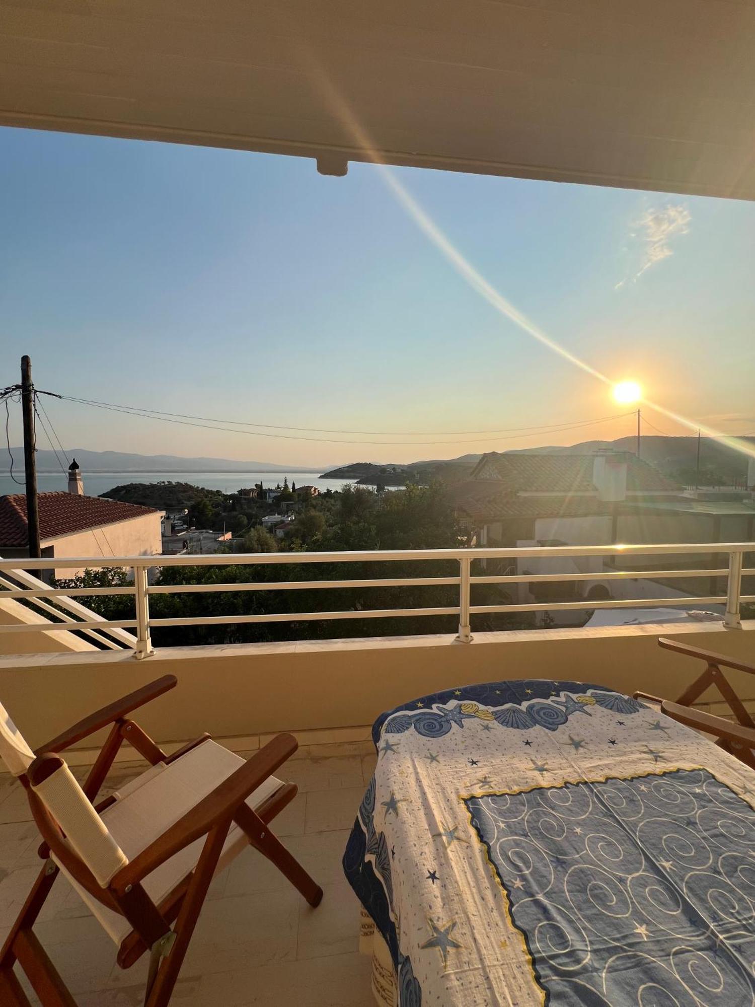 Aiolos Seaside Apartment Marathos  외부 사진